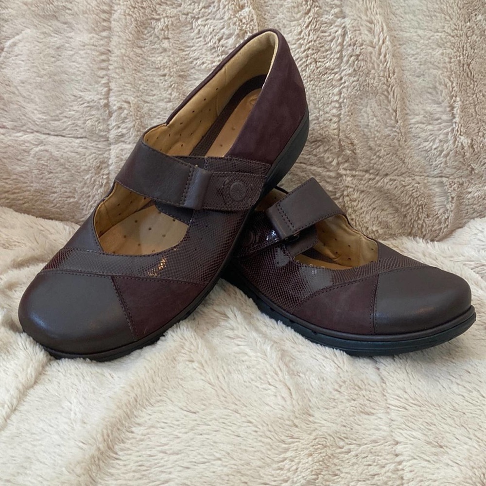 Clarks unstructured Mary Janes brown women’s size 10